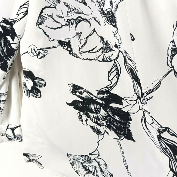 Chicos Layered Look Blouse Floral Monochrome Black White Size Large Long Sleeve - Picture 2 of 11